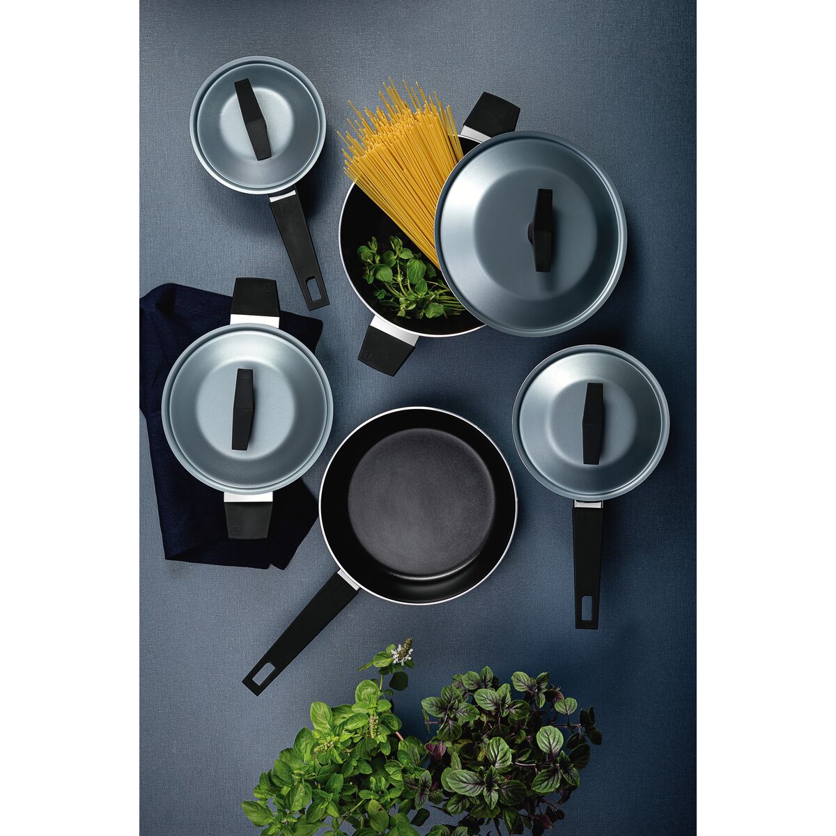 Jogo de Panelas Tramontina Spezia em Alumínio com Revestimento Interno e Externo em Antiaderente Starflon Excellent Azul Ardósia 5 Peças - Imagem 5