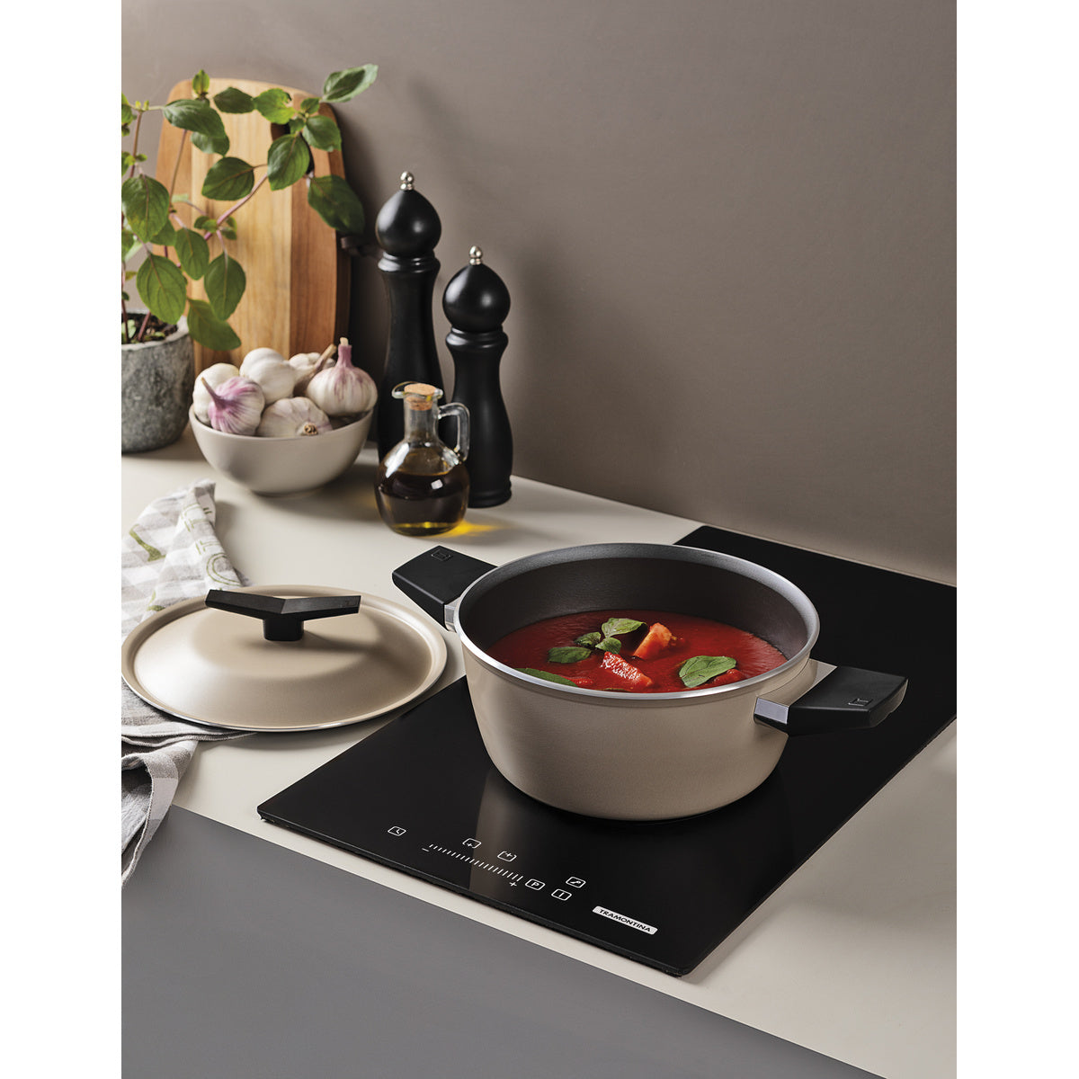 Jogo de Panelas Tramontina Spezia Induction em Alumínio com Revestimento Interno e Externo em Antiaderente Starflon Excellent Areia 5 Peças - Imagem 9